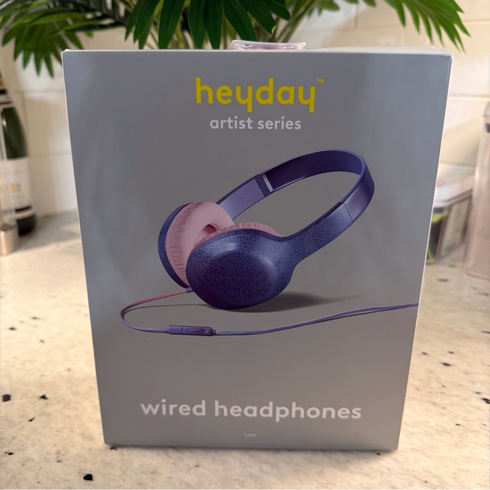 Heyday Purple and Pink Wired Headphones w adjustable mic fun cool girlie pattern